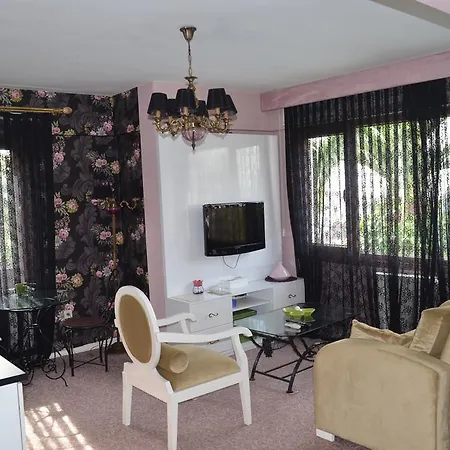 帕尔拉韦恩斯套房酒店 酒店 3*