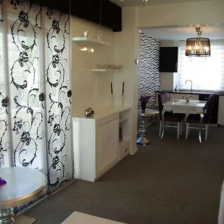 帕尔拉韦恩斯套房酒店 酒店