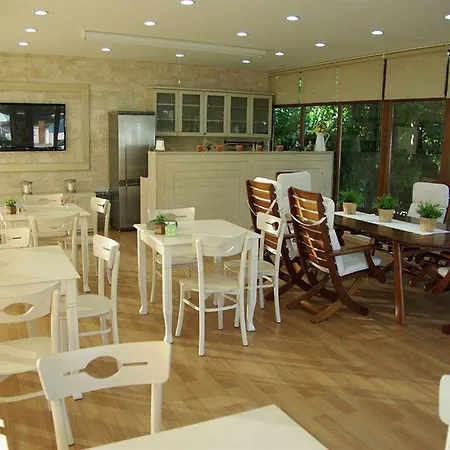 帕尔拉韦恩斯套房酒店 酒店 3*