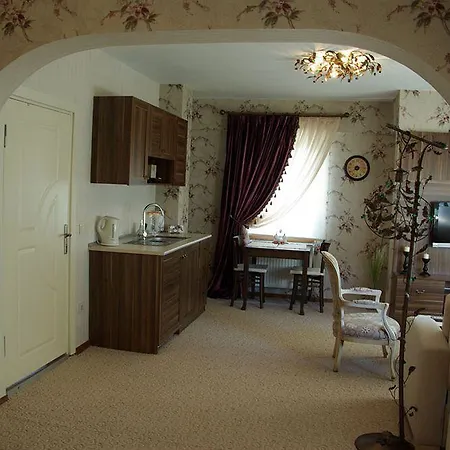 帕尔拉韦恩斯套房酒店 酒店