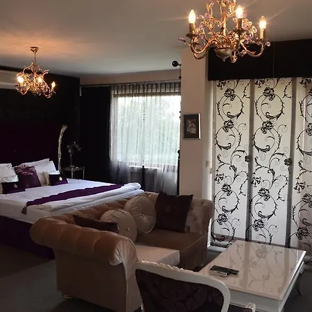 Parla Viens Отель Гебзе