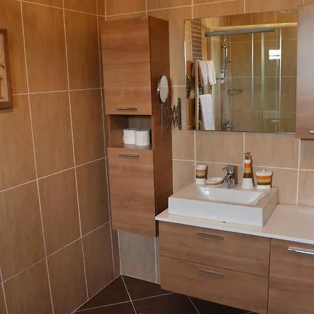 Отель Parla Viens Гебзе