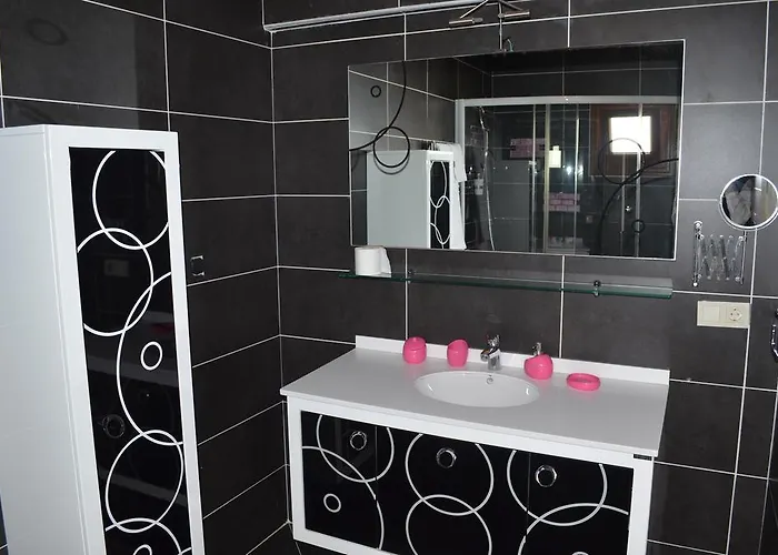 Hotel Parla Viens 3*